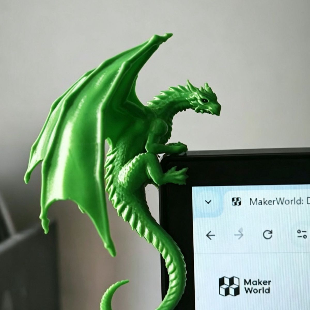 Cool Dragon Lying Figure Monit - đánh giá và giá Gaming Accessories For Gaming Setup